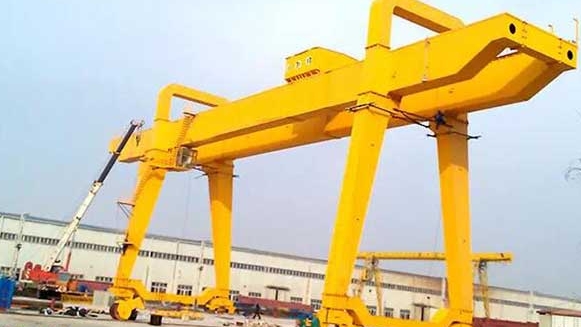 MGE450噸門式起重機(jī)