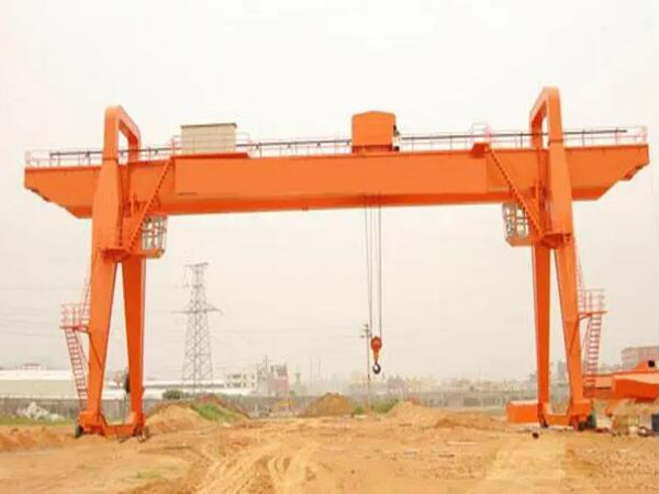 單梁龍門吊