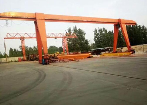 龍門吊起重機的吊鉤**保護裝置有哪些？