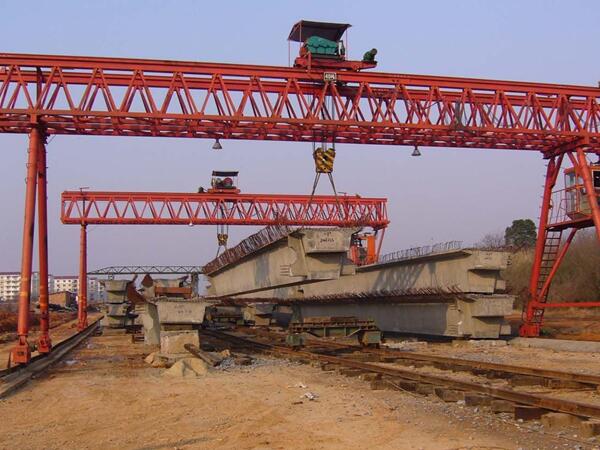 龍門吊起重機操作證的更新流程是怎樣的？