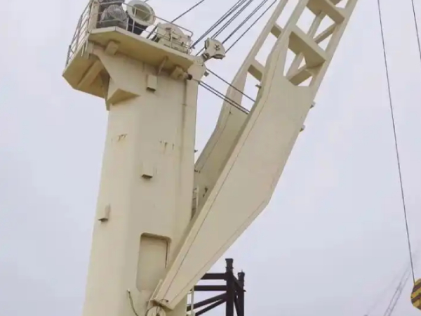 克令吊如何實現(xiàn)遠程監(jiān)控和智能化管理？